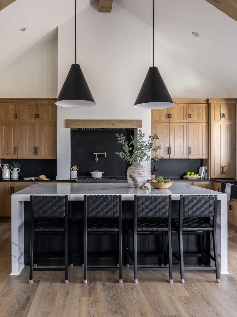Modern Dining Room In Dallas, Tx
